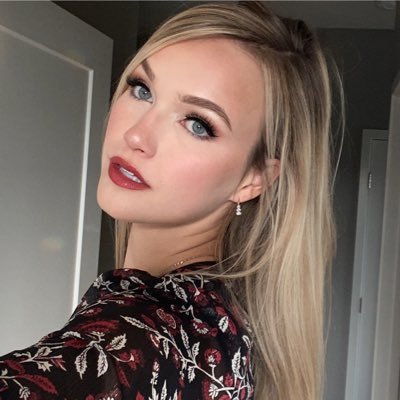 rachelfresc's profile picture. vincit qui se vincit