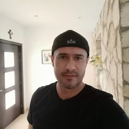 Lenyn_LM's profile picture. | 👨🏻‍💼Godínez |📍Los Mochis, Sin. | Zodíaco ♉ | Stylist✂️&Barber💈| Aficionado ⚽⚾🏀🏈 | Pet 🐶 | Color ⚫ ⚪ | Forever 💜🖤|Hobby 🎮⛸️🚲.