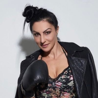 New Account - 🇦🇺one & only 5x World Boxing Champ 3 weight divi WBC,IBF,WBF,WIBA 👊💋  https://t.co/Oa0H5vDeOI