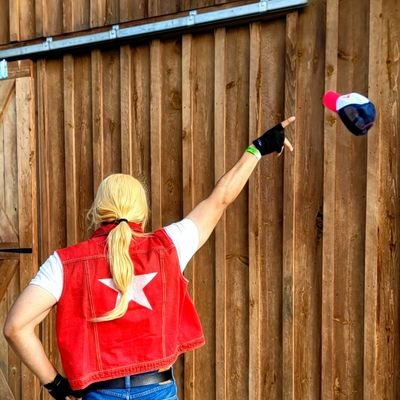 sleazy_eze's profile picture. PLUS ULTRA!