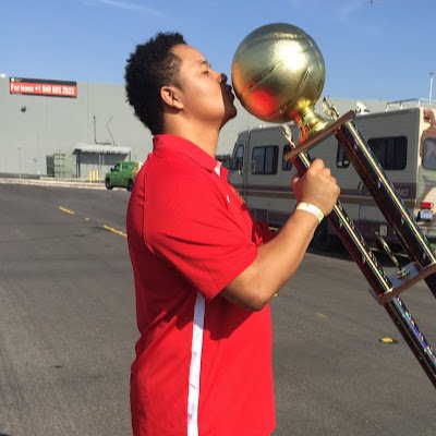 JullianOta's profile picture. 