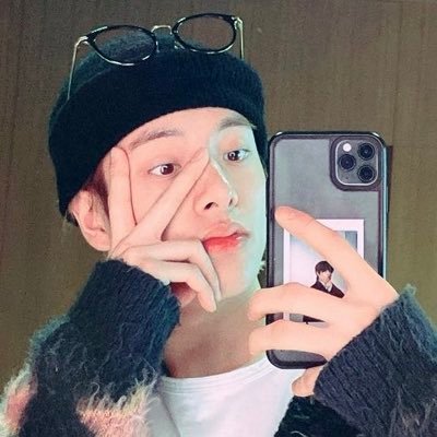 jongseoufy's profile picture. 