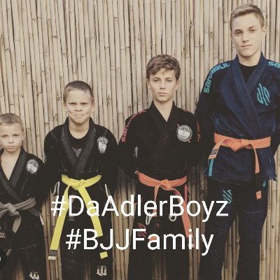 Recruiting Leader at Meta. I have four amazing (silly/wild/fun) boys. My life revolves around them! Appreciate the moments and enjoy life!