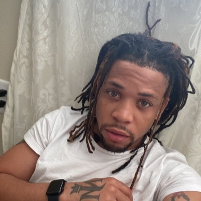 Turn5avage's profile picture. OUTSIDER