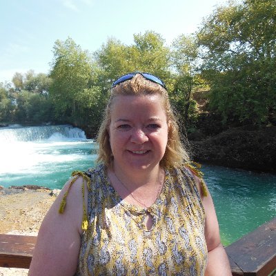 👩🏼💻Dell Global Partner Marketing Director. #FamilyFriends #Partners #BuildingBreakthrough
❤️= 🏌️♀️🐶🏑✈️🦁 🐢🥂
Tweets are all my own. #IWork4Dell.
