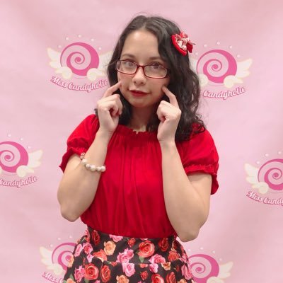 🍎 Big Apple Eyedol 🗽
🎤 Singer・Dancer・Lyricist・Jester 🃏
🐀 4’11 Tiny Rat・Age: 26・She/Her/They/Them 🌺
🚫 No DM’s・E-mail ONLY 📮
☮️ #BLM・#StopAsianHate 🕊