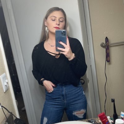 sarahhhsteele's profile picture. know your worth and don't settle for less than you deserve