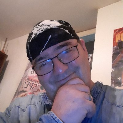 DebranchePascal's profile picture. je suis unique