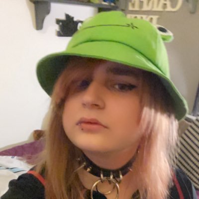 It/Its Es/Ihre | 19 | Non Binary Femme | HRT: 25.05.2020 | autistic