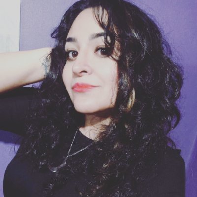 Traductora y guionista con tintes de amor propio 💜

ella / she / sie / elle