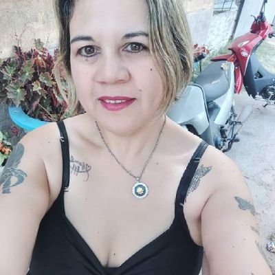 No todo el q me mira puede verme, ni todo el q cree conocerme sabe quién soy...