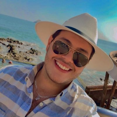 ➡️ Orgullosamente 🇨🇴❤️/ ➡️ Enamorado de 🇲🇽📍💘/ viajero ✈️/ Amante del café ☕️/ Amante de los atardeceres 🌅 y la playa 🏝