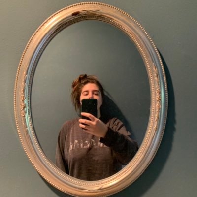 manda_manatee's profile picture. dim + drab