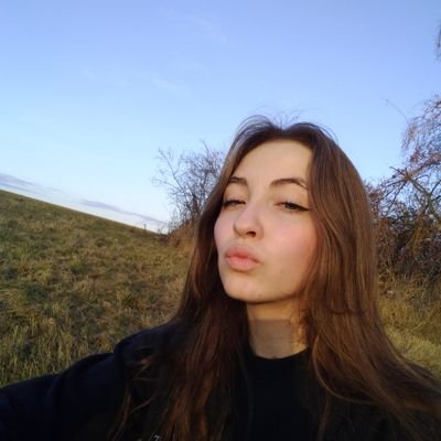 _katerinanovak_'s profile picture. Nenavidim, ale zaroven miluju svuj zivot