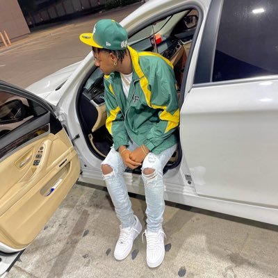 Maleek_v5's profile picture. Enjoy it While u Here