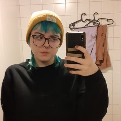 ni_mh_'s profile picture. 23 | dcu | #EndDP