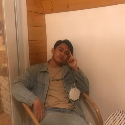 alimilbs's profile picture. I Cʜᴏᴏsᴇ Tᴏ Tᴡᴇᴇᴛ Wʜᴇɴ Nᴏ Oɴᴇ Lɪsᴛᴇɴs.