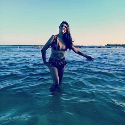 Sirena tapatía viviendo en el Caribe 🤠🔥🌊
RRPP/ Psicóloga en proceso ✨
UNDER CONSTRUCTION: Pride Event Planner🏳️🌈