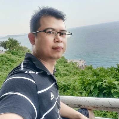 Jackdongbang's profile picture. 且听风吟，静待花开