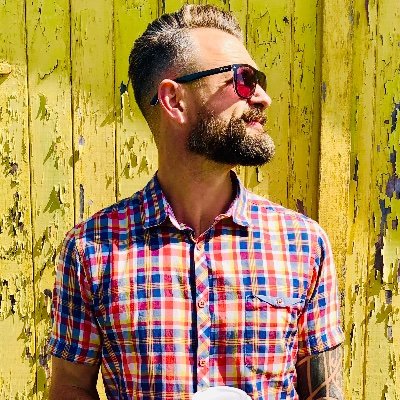 Clinical Psychologist | Veteran | Poetical mischief 🔮 Recovering perfectionist. Below average surfer. Sloppy meditator 🧘🏻 Opinions & mistakes my own.