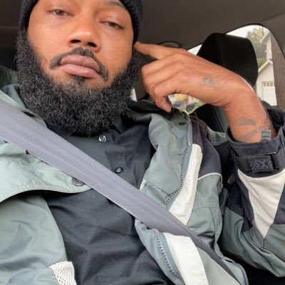 EvilGoodchild's profile picture. Real Player x They Know.