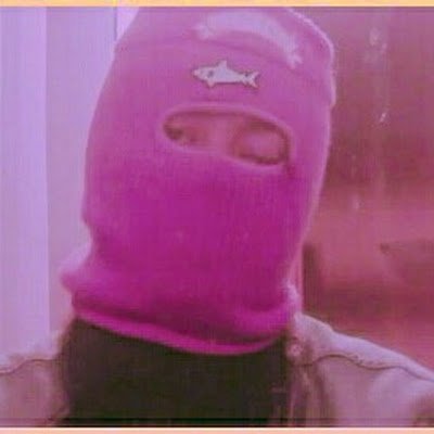 Abrilincendiosa's profile picture. frf