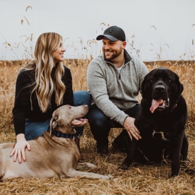 cortneynp's profile picture. 🐾☕️🏐💖