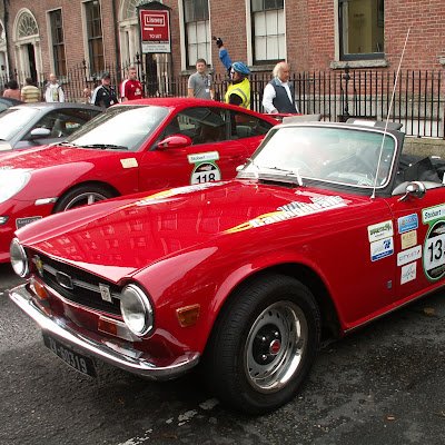 YSeebus's profile picture. Philosopher of now. 
Half Irish by accident.