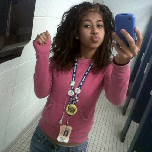 exashhh's profile picture. welcome to my empire .                                                @_xJayMace has my heart .