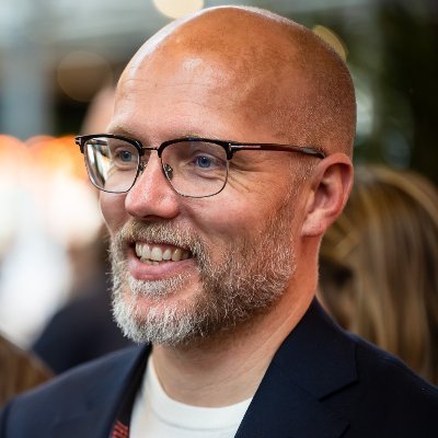 martin_vesterby's profile picture. Mest om uddannelse, digitalisering, brug af data i sundhedssektoren og Stauning Whisky. Save your grammar and spelling faskime for an actual educational purpose