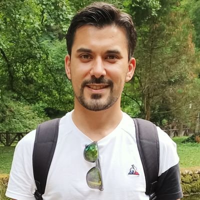 Enseignant-formateur en mathématiques                      
Ingénieur de formation                                   
Lycée Galatasaray 💛❤️
Istanbul