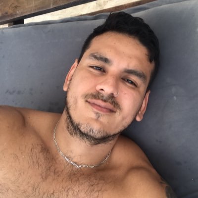 RaulCas73731240's profile picture. Poliglota musico y consciencia