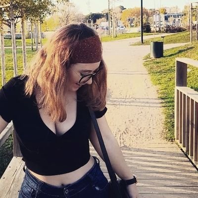📍Leiria
🏡Porto de Mós
❤🤍vermelho e branco 🦅
🎂🎉2 de novembro
♏escorpião