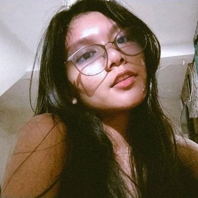 ellegiiumali's profile picture. 
