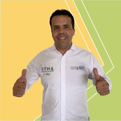 Líder y Cofundador de SYMA. Sociedad “BIC“. Construimos sueños en hábitats sostenibles en Municipios y Ruralidad. ExDirectivo Bancario. MBA UdeM 🇨🇴 y IEB 🇪🇸