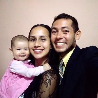 Pr de IASD. Soy muy alegre, me gusta leer, jugar fútbol, viajar, servir a las personas y demostrarles lo importantes que son para Dios.