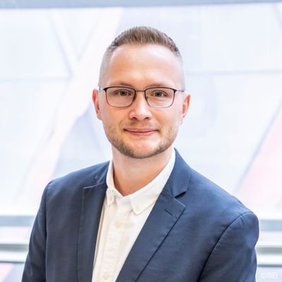 Research Associate @Helmut Schmidt University | Focus on Emergence & Diversity of IIGOs | Co-host @UN_hoerbar | Former Visiting Fellow @IBEI | #firstgen