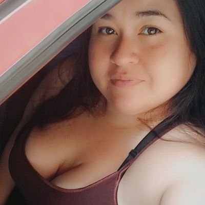 Venezolana, abogada, risueña, amante de la vida de Dios y mi hijo...