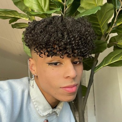 I do not know any of you but welcome to my twitter make sure to please follow me I love yall❤❤❤
and also some love for my boy @larrayxo