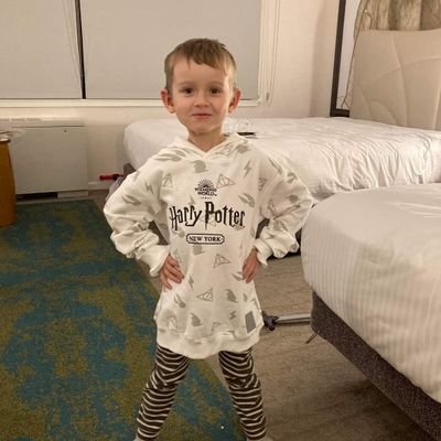 fundraising for Oliver Stephenson - 4 year old diagnosed with stage 4 neuroblastoma 

https://t.co/novyUgeUxb