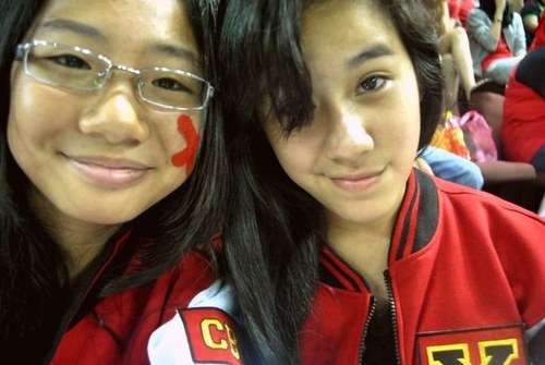 wandeliana's profile picture. CBN 14. My mother is all I have.