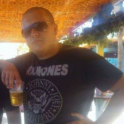 All things MMA, boxing, football, suits, whiskey, horror, tattoos, MUFC/BHAFC, stone Rose's ❤ & gaming. DayZ mad