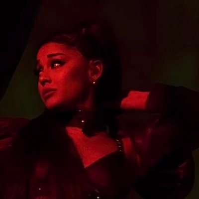 welcome to arianator hangouts where all arianators come and chat and become friends. (about owner: pronouns: he/they || gender: male || s**uality: gay)