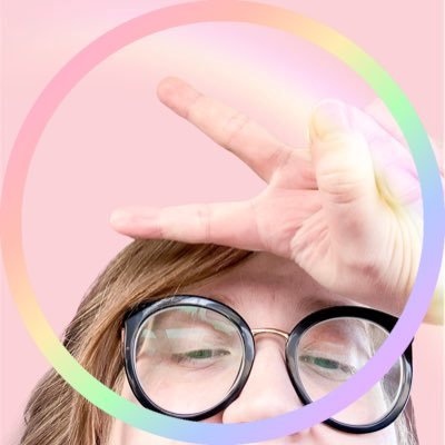 ddd: diy, doctor who, and drag queens. co-host of @theafictionados. married to @samcaseys. 35, she/her, milf enthusiast. art: @visitbiniland. lists: @collider.