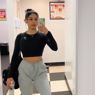 lisettevromo's profile picture. 