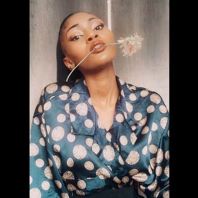 Lily_tshuma's profile picture. Jovial, Extrovert, Food and Water.