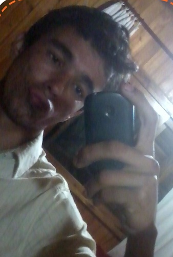 Nao tenho muito oq falar de min apenas q tenho 21 anos, sou legau e extrovertido me segue que sigoo voce tbm vlw