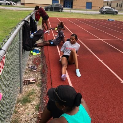 Track is not a sport it’s a Lifestyle. USATF Level 2️⃣ Sprint, Hurdle, Relays Coach IG- @speed_tailor 3rd VP USATF Southern Assoc. Region VI