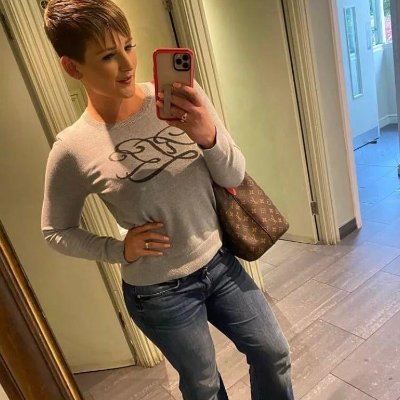 VivianWilson75's profile picture. I have confidence in myself and I believe in one goal, let love lead , I am passionate about men , I respect them a lot and I fear God .