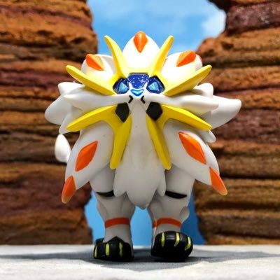 アニポケのサンアンドムーン大好きマン。 放送終了後にハマったので中古ショップでアローラポケモンを買い集めています。 主にモンコレ、ガチャ、チョコエッグ… ジオラマを作ってアローラを部屋に作るのが夢。